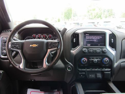 Used 2023 Chevrolet Silverado 2500 LT AWD/4WD image 5