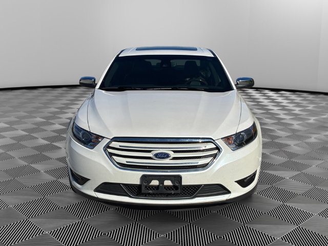 Used 2018 Ford Taurus Limited w/ Driver Assist Package FWD image 8