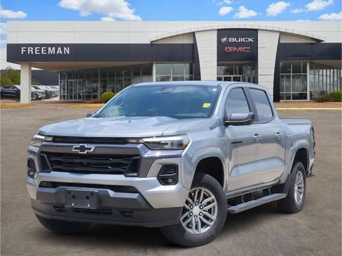 Used 2024 Chevrolet Colorado LT w/ LT Convenience Package III AWD/4WD image 1