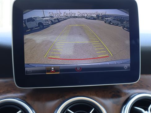 Used 2020 Mercedes-Benz GLA 250 4MATIC image 24