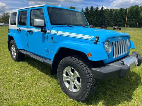 Used 2017 Jeep Wrangler Unlimited Sahara w/ Quick Order Package 24E Chief AWD/4WD image 1