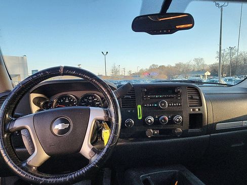 Used 2009 Chevrolet Silverado 1500 LT w/ Power Pack Plus image 16