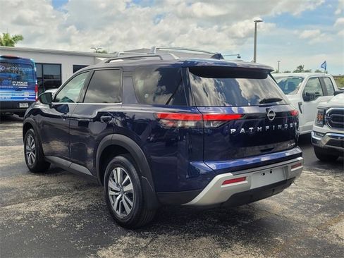 Used 2024 Nissan Pathfinder SL image 29