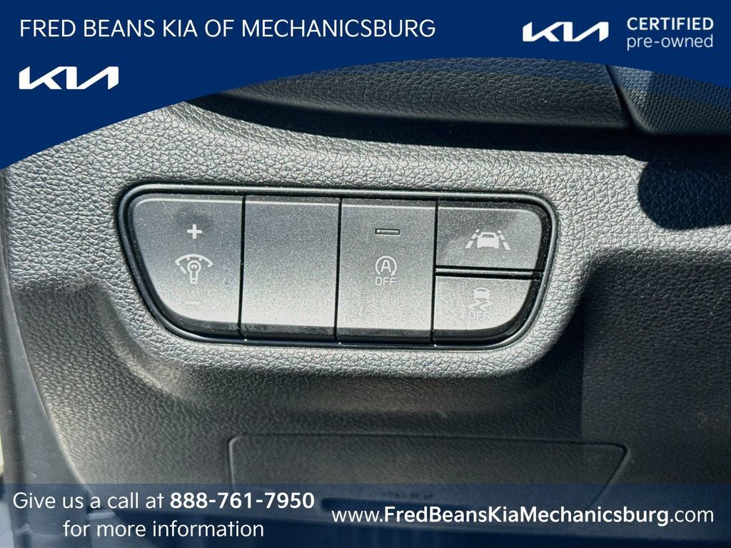 Certified 2023 Kia Seltos LX AWD/4WD image 2
