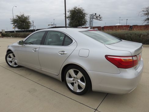Used 2011 Lexus LS 460 image 5