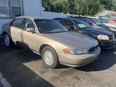 Used 2002 Buick Century Custom w/ Special Edition Pkg FWD image 2