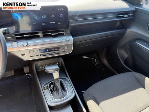 Used 2025 Hyundai Kona SEL AWD/4WD image 18