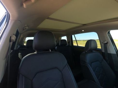 Used 2024 Volkswagen Atlas SE FWD image 30
