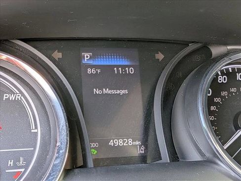 Used 2020 Toyota Camry LE FWD image 5