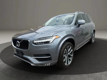 Used 2018 Volvo XC90 T5 Momentum w/ Convenience Package