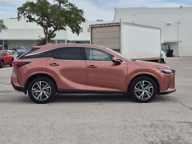 Used 2024 Lexus RX 350 Premium w/ Accessory Package (Z1) FWD image 4
