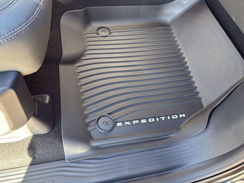 New 2025 Ford Expedition Max Active image 32