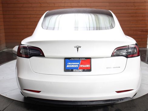 Used 2022 Tesla Model 3 Long Range image 12