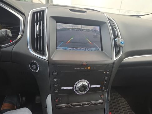 Used 2020 Ford Edge Titanium AWD/4WD image 9