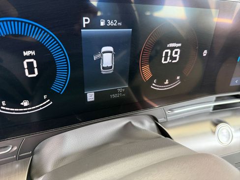 Used 2025 Hyundai Kona SEL image 40