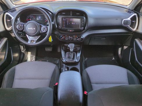 Used 2022 Kia Soul LX FWD image 15