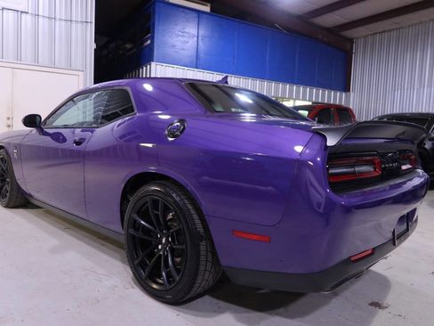 Used 2019 Dodge Challenger R/T Scat Pack w/ Shaker Package image 3