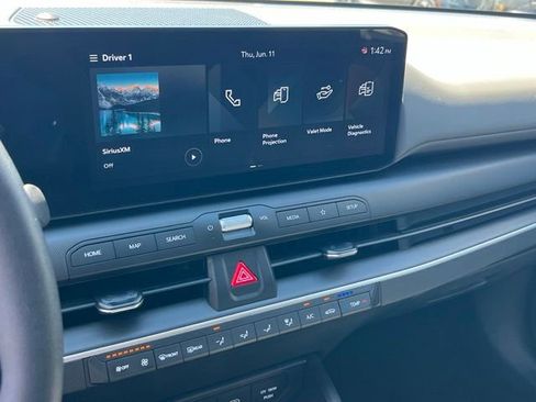 Certified 2025 Kia K4 FWD image 19
