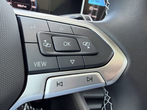 New 2026 Volkswagen Tiguan SE image 25