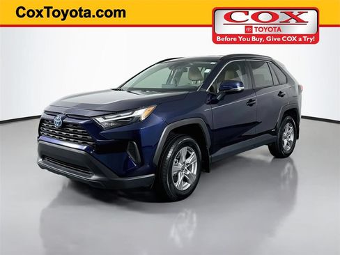 Certified 2022 Toyota RAV4 XLE AWD/4WD image 1