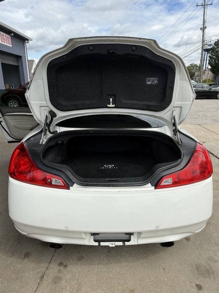 Used 2010 INFINITI G37 Journey w/ Premium Pkg RWD image 25