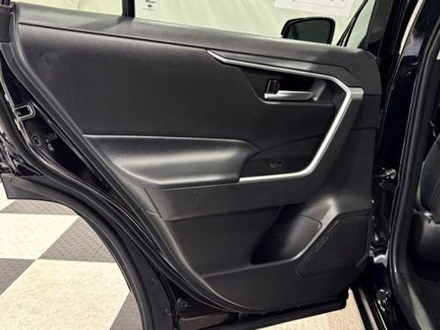 Used 2025 Toyota RAV4 XLE image 16