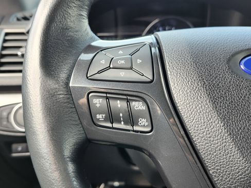 Used 2019 Ford Explorer XLT w/ Equipment Group 202A image 40