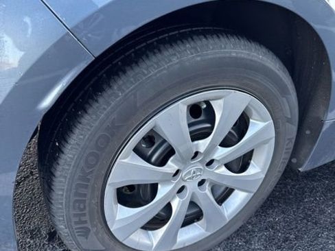 Used 2023 Toyota Corolla LE image 6