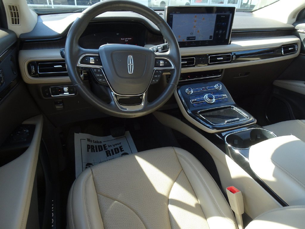 Used 2021 Lincoln Nautilus Reserve AWD/4WD image 15