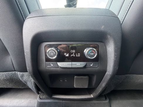 Used 2024 Chevrolet Traverse RS w/ LPO, Floor Liner Package AWD/4WD image 9
