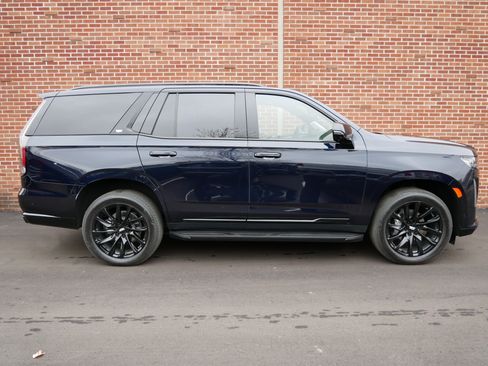 Certified 2024 Cadillac Escalade Sport Platinum w/ LPO, ONYX Package image 26