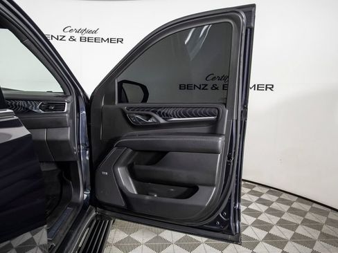 Used 2023 GMC Yukon Denali AWD/4WD image 21