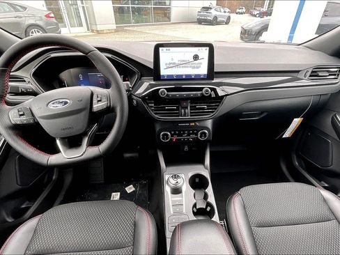 New 2026 Ford Escape ST-Line w/ Cold Weather Package AWD/4WD image 5