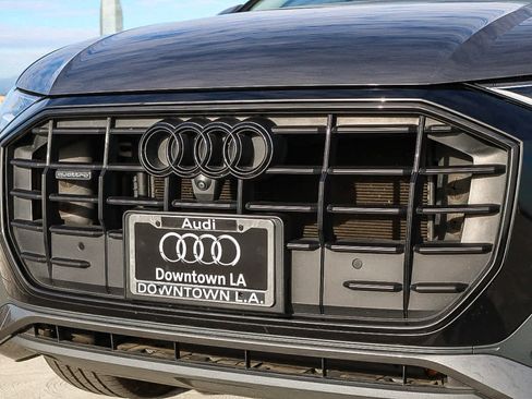 Used 2022 Audi Q8 Premium w/ Convenience Package image 6