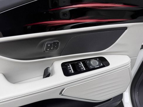 New 2026 Lincoln Nautilus Premier w/ Jet Appearance Package image 12