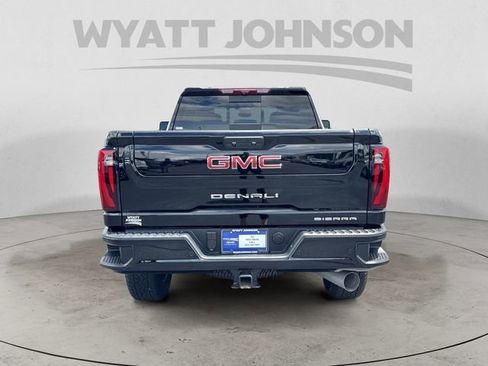 Used 2025 GMC Sierra 2500 Denali w/ Denali Reserve Package AWD/4WD image 4