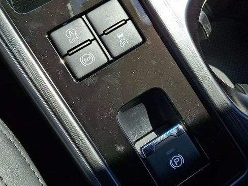 New 2026 Subaru Outback Premium w/ Premium/Limited Plus Package AWD/4WD image 16