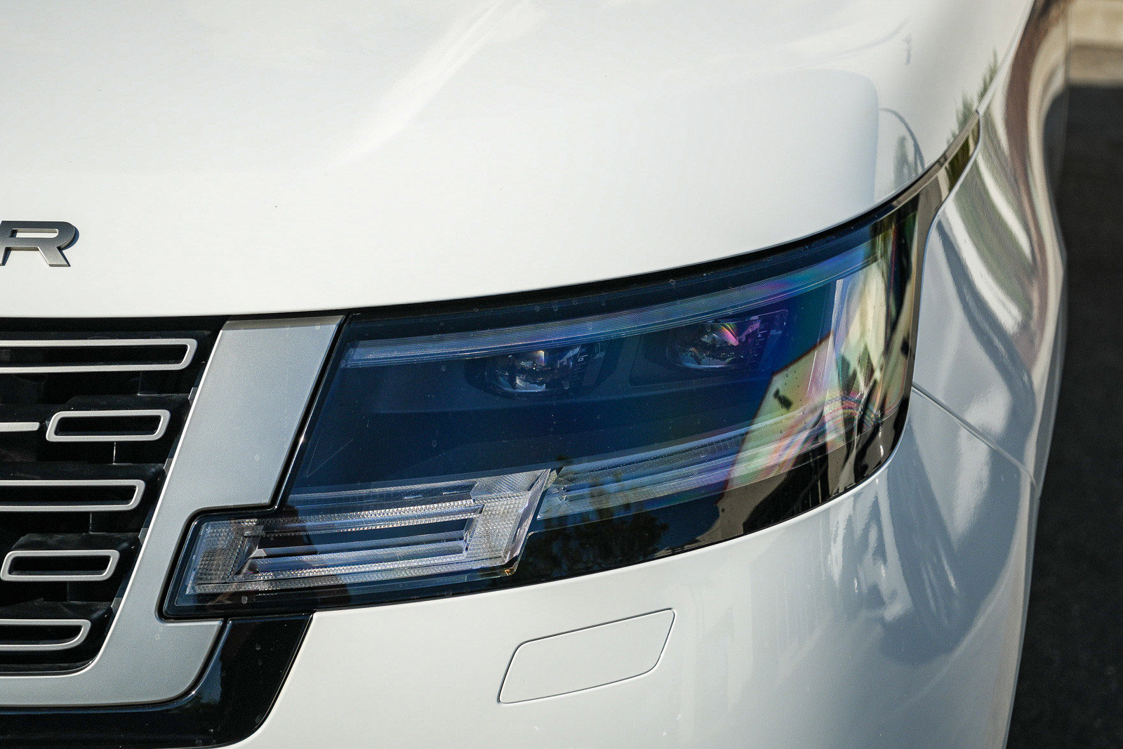 Certified 2023 Land Rover Range Rover SE AWD/4WD image 9