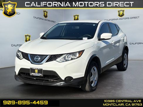 Used 2019 Nissan Rogue Sport S image 1