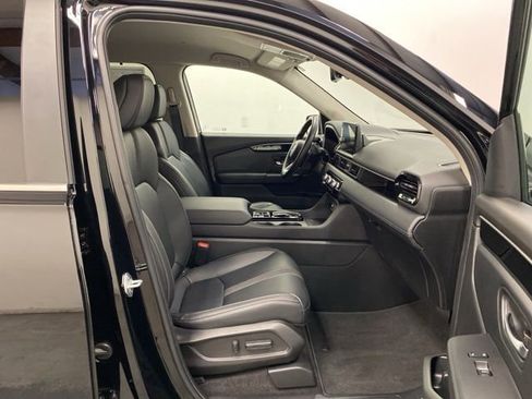 Certified 2025 Honda Pilot EX-L image 23