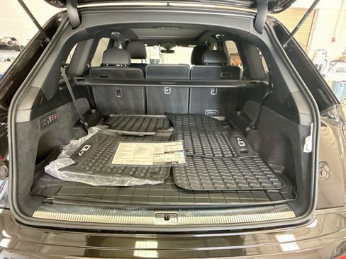 Certified 2024 Audi Q7 3.0T Prestige w/ Prestige Package AWD/4WD image 27