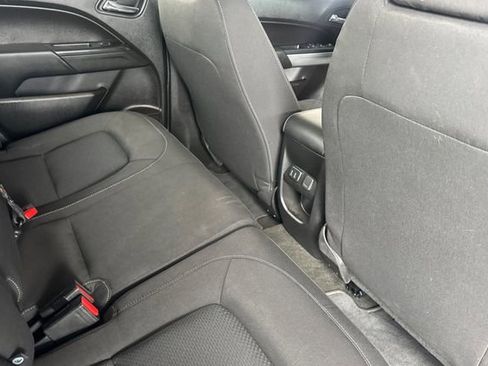 Used 2018 Chevrolet Colorado LT w/ LT Convenience Package RWD image 18
