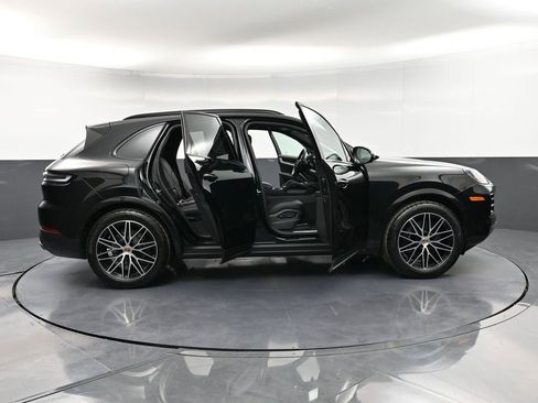 New 2026 Porsche Cayenne AWD/4WD image 35