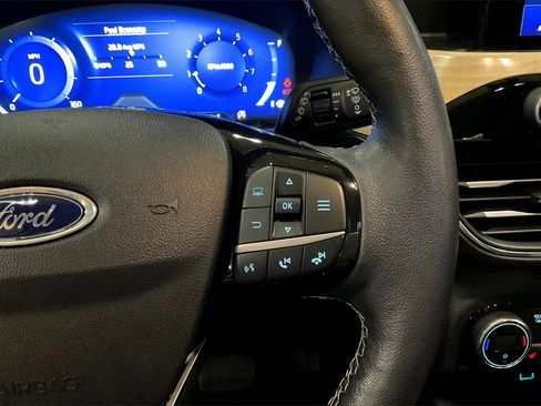 Used 2021 Ford Escape Titanium w/ Titanium Elite Package image 18