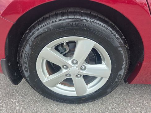 Used 2015 Kia Optima LX image 17