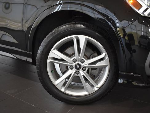 Used 2023 Audi Q3 2.0T Premium Plus AWD/4WD image 2