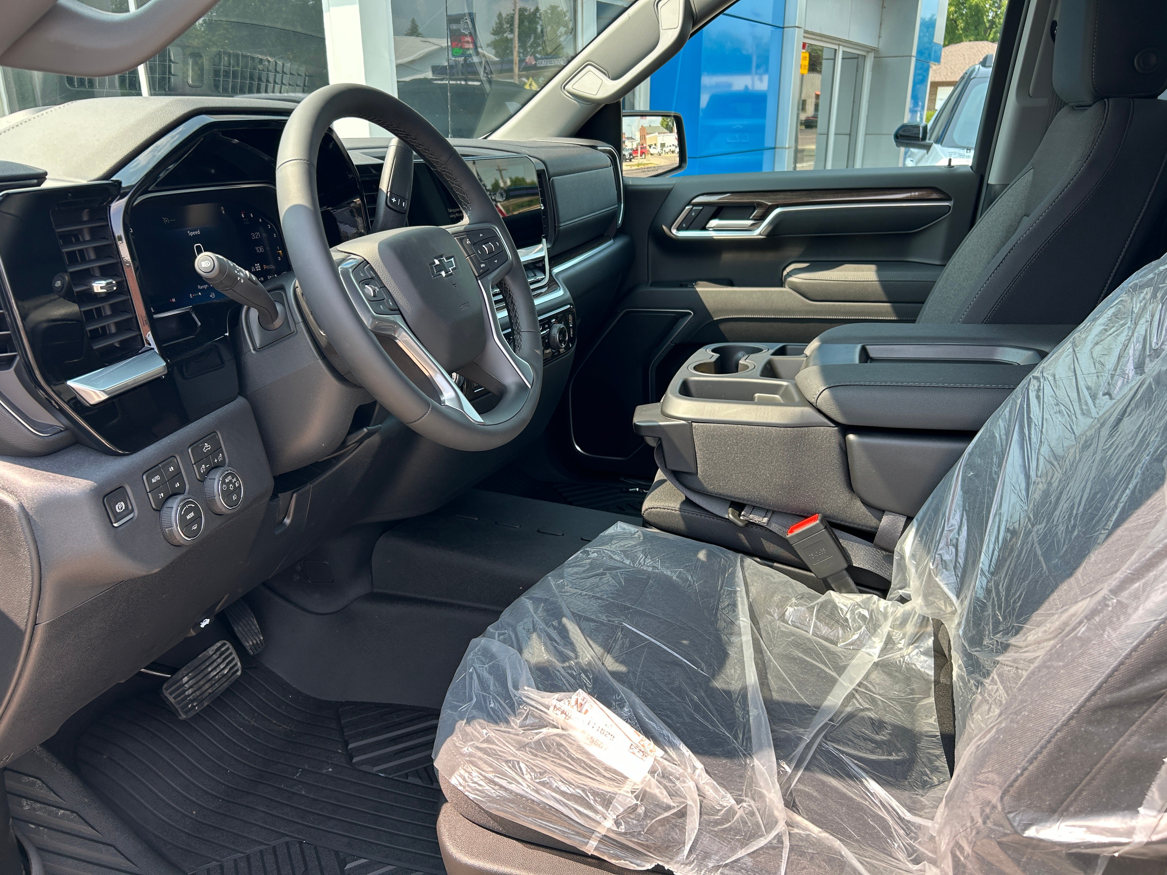 New 2026 Chevrolet Silverado 1500 RST AWD/4WD image 13