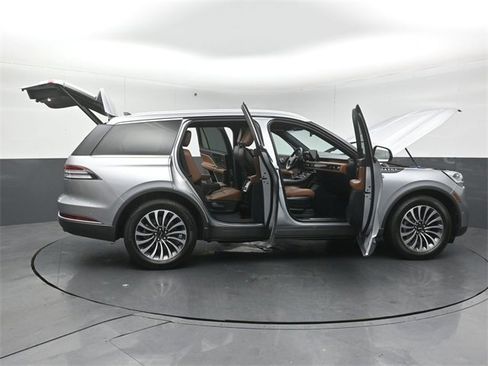 Used 2022 Lincoln Aviator Reserve w/ Equipment Group 201A image 59
