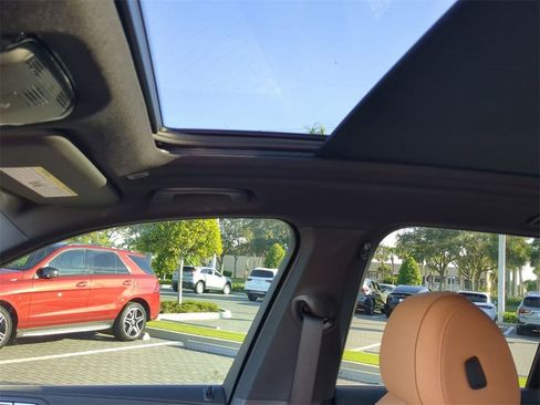 Certified 2024 BMW X5 sDrive40i w/ Premium Package image 21