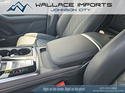 Used 2025 Audi SQ7 Premium Plus AWD/4WD image 43